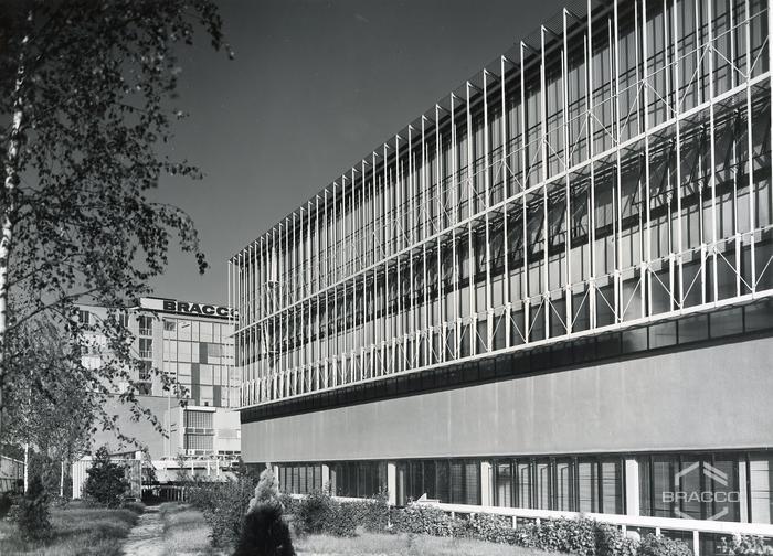 Padiglione confezionamento specialità medicinali (edificio B15), anni '60