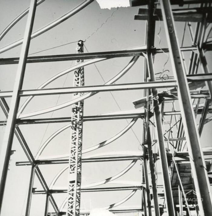 Costruzione edificio B4, struttura portante in acciaio, 1958-1959