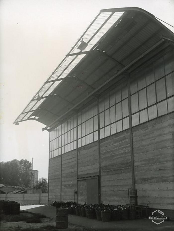 Edificio B4, produzione sintetici, anni '60