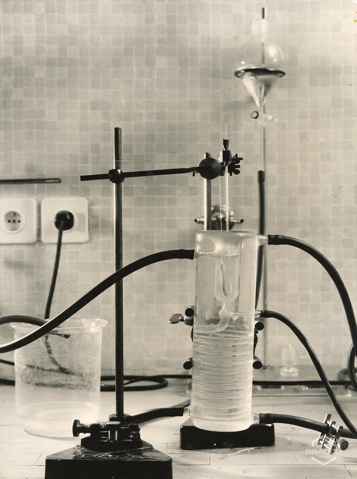 Attrezzature e macchinari dei laboratori di ricerca, anni '60