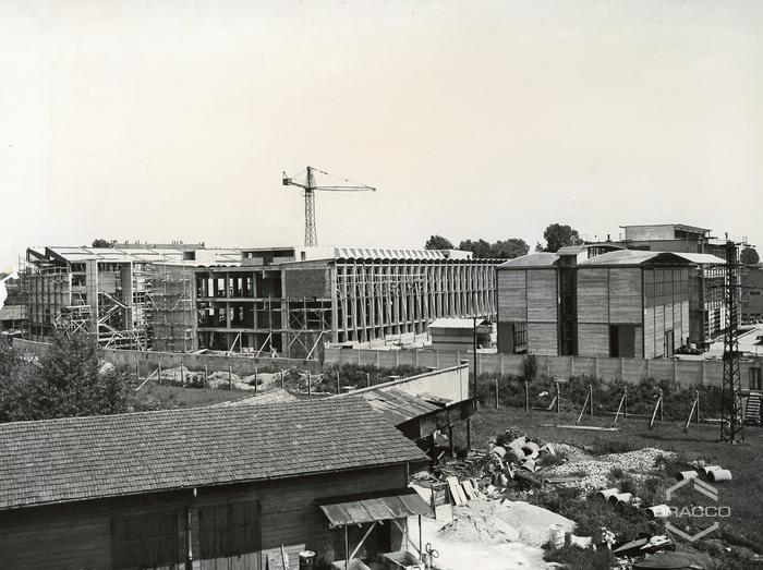 Lavori di costruzione dell'edificio B16, produzione specialità medicinali, anni '60