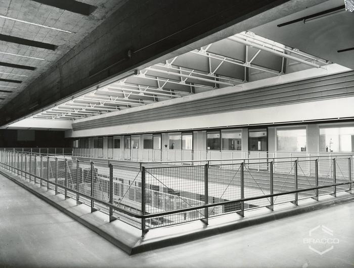 Piano superiore dell'edificio B16, produzione specialità medicinali, anni '60