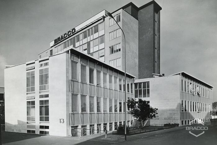 Uffici tecnici e laboratori di ricerche, edificio B13, inizio anni '60