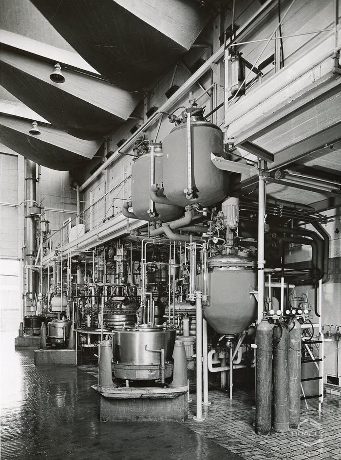 Complesso di impianti di produzione sintetici, inizio anni '60