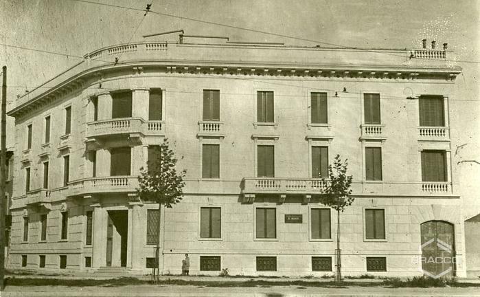 Cartolina della prima sede Bracco in Piazzale Susa a Milano, 1927
